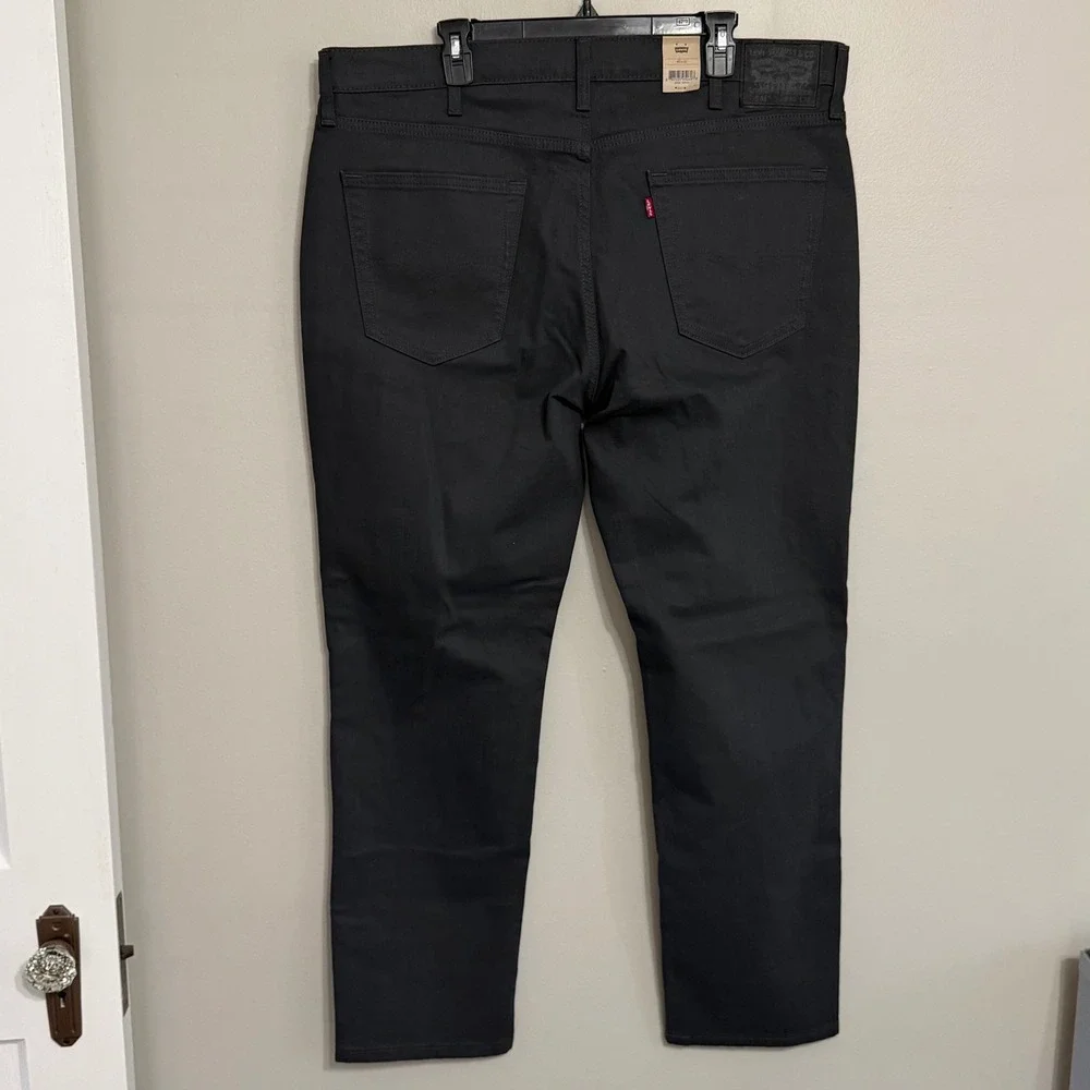 Levis item new